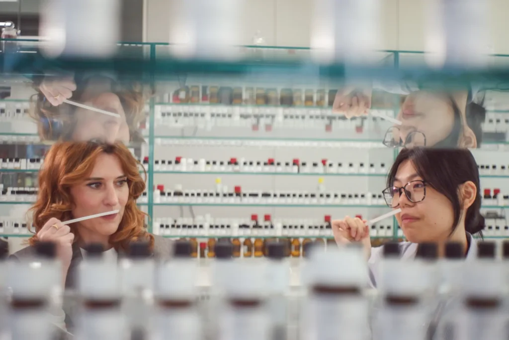 Perfume sampling for two person